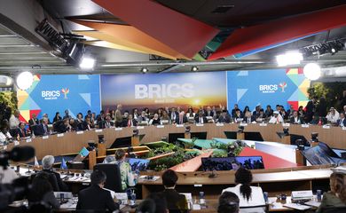 Rio de Janeiro (RJ), 06/07/2025 – O presidente da República, Luiz Inácio Lula da Silva, na sessão plenária “Fortalecimento do Multilateralismo, Assuntos Econômico-Financeiros e Inteligência Artificial” da 17ª Cúpula do Brics. Foto: Fernando Frazão/Agência Brasil