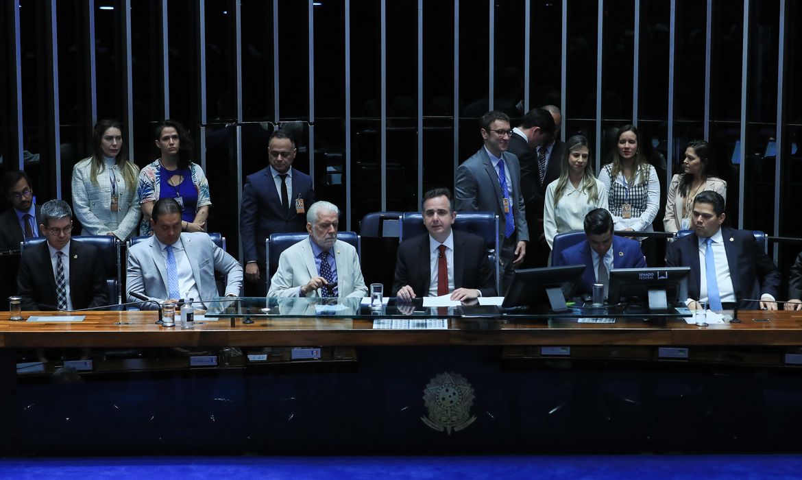 Brasília (DF) 20/12/2024 Sessão solene do Congresso Nacional para promulgar a  Emenda Constitucional 135, que reduz despesas obrigatórias do Poder Executivo.  Foto Lula Marques/ Agência Brasil