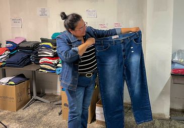 Brasília (DF) 08/06/2024 - Viviane Lemos no trabalho da associação - Doação de roupas plus size e gordofobia na enchente 
Foto: Viviane Lemos/Arquivo Pessoal