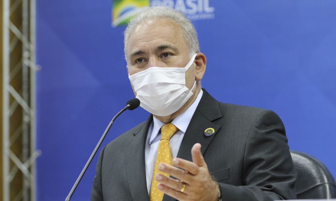 O ministro da Saúde, Marcelo Queiroga, assina portaria de apoio aos municípios da Bahia em situação de emergência ou estado de calamidade pública em decorrência das chuvas