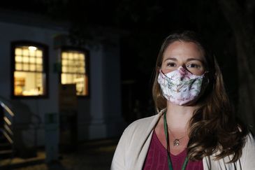 Fernando Frazão/Agência Brasil A bióloga Ana Lucia Santoro, presidente do Jardim Botânico do Rio de Janeiro, que inicia programa de visitas noturnas guiadas para observar fauna e flora.