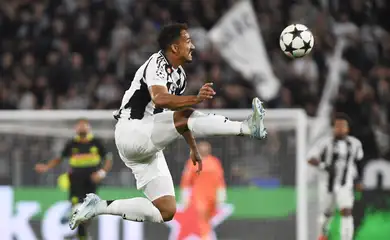 Danilo em jogo da Juventus contra o PSV Eindhoven
 17/9/2024    REUTERS/Massimo Pinca