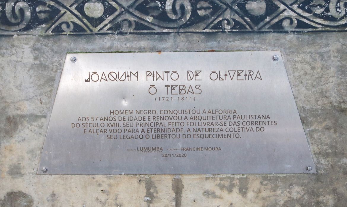 São Paulo (SP), 21/05/2025 - A Prefeitura autorizou as obras de retrofit do antigo Edifício Misericórdia, que será transformado em moradia e rebatizado como Edifício Tebas, em homenagem a Joaquim Pinto de Oliveira, o primeiro arquiteto negro do Brasil e autor do primeiro chafariz público da cidade, construído justamente ali, no Largo da Misericórdia. Foto: Cadu Pinotti/Agência Brasil