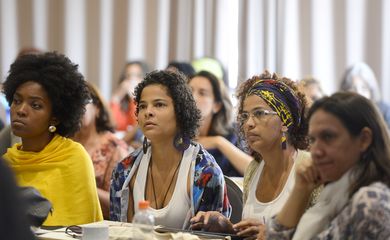 Rio de Janeiro -  O 2º Diálogo Nacional sobre Violência Doméstica, organizado pelo Fundo Fale Sem Medo tem por objetivo reunir as representantes para amplo diálogo com especialistas no tema da violência doméstica e direitos das mulheres 