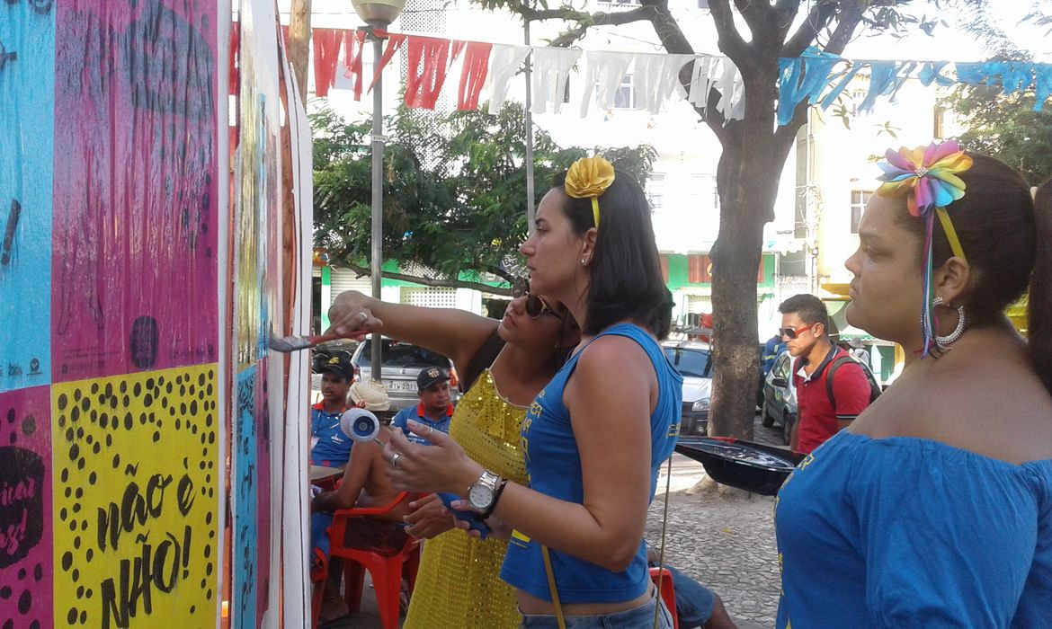Campanha combate assédio contra mulheres no carnaval - Foto Madalena Rodrigues/Divulgação Agência Brasil