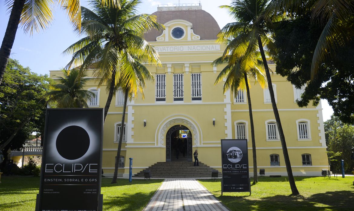 O Museu de Astronomia inaugura a exposição Eclipse, que marca a comemoração do centenário da comprovação da teoria da relatividade geral de Albert Einstein, em São Cristóvão, na zona norte do Rio de Janeiro.