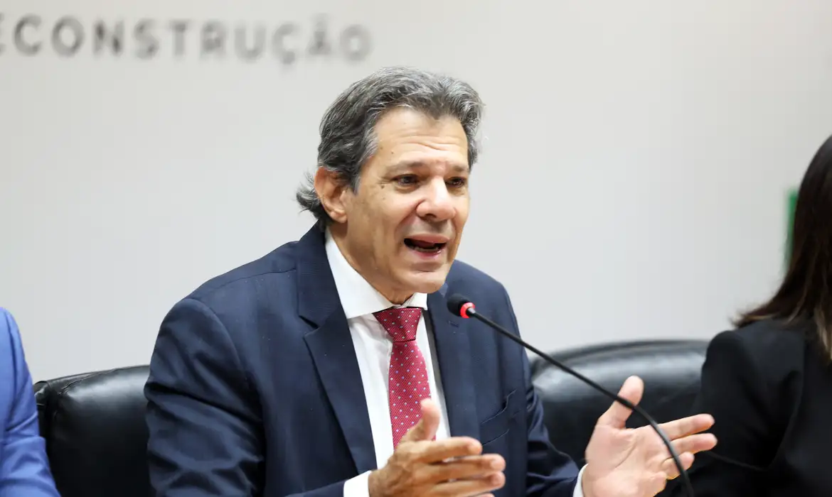 Brasília (DF), 22/05/2025 - O ministro da Fazenda, Fernando Haddad, durante divulgação dos dados do Relatório de Avaliação de Receitas e Despesas Primárias do 2º bimestre de 2025. Foto: Valter Campanato/Agência Brasil