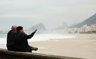 Rio de Janeiro (RJ), 01/07/2024 – Ressaca e frio marcam início da semana no Rio. Foto: Tomaz Silva/Agência Brasil