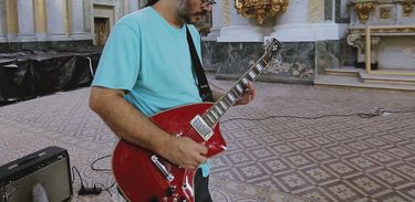 Pio Lobato é um dos principais responsáveis pelo reconhecimento da “guitarrada”