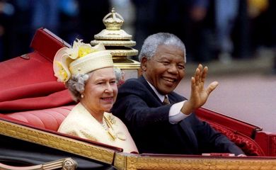 Mandela e Elizabeth II tiveram uma amizade calorosa, diz secretária