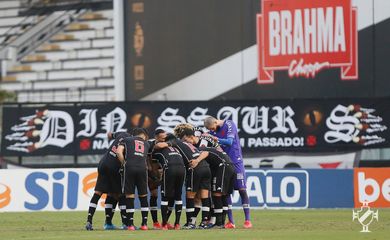 Vasco vence Confiança em confronto direto pela Série B no RJ
