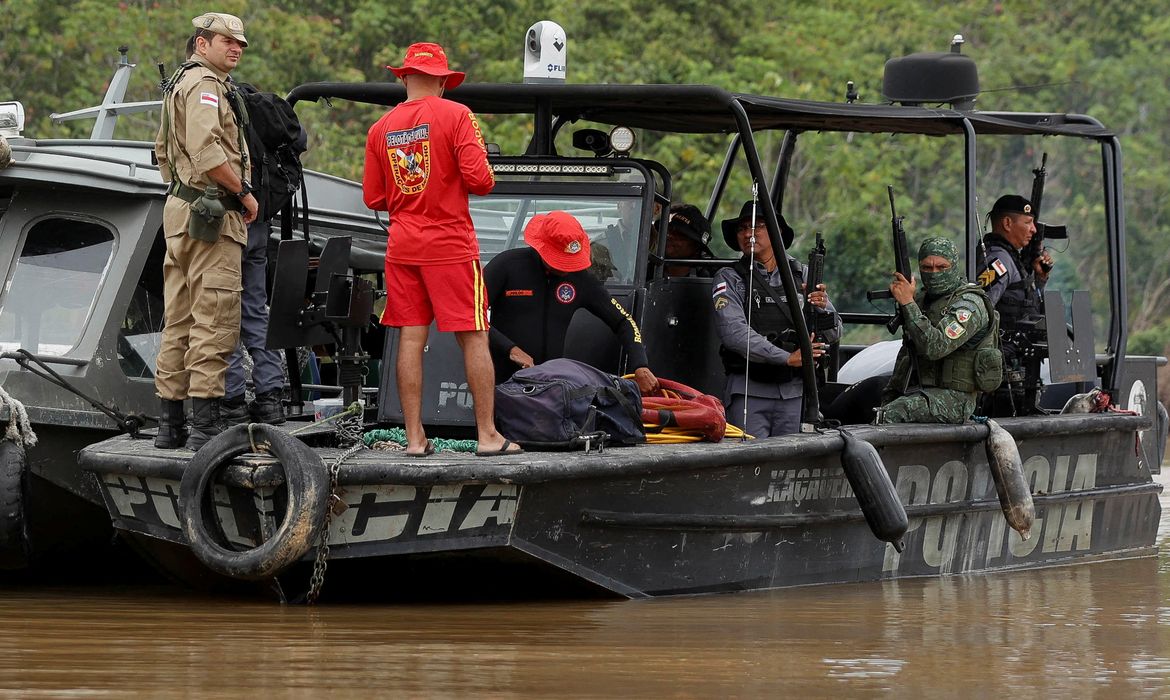 Search operation for British journalist missing in Amazon jungle