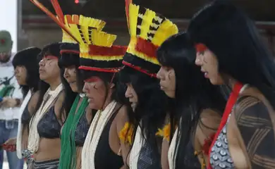 Brasília, (DF) – 27-07-2023 – Festival Agô e Seminário Fealha dos Povos Indigenas, Canto e Dança com povo Fuini-ô e mulheres do Alto Xingu. Foto Valter Campanato/Agência Brasil.