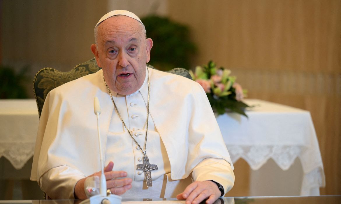 Papa Francisco relata melhora de saúde e faz apelo para que líderes na  COP28 pensem 'no bem comum