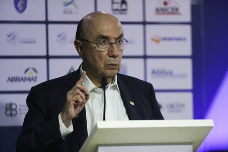 O candidato à Presidência da Republica, Henrique Meirelles (MDB) participa do debate 