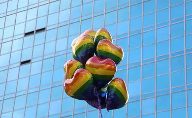 São Paulo (SP), 02/06/2024 - 28ª Parada do Orgulho LGBT+, com o tema Basta de Negligência e Retrocesso no Legislativo! Vote Consciente por Direitos da População LGBT+, na Avenida Paulista. Foto: Rovena Rosa/Agência Brasil