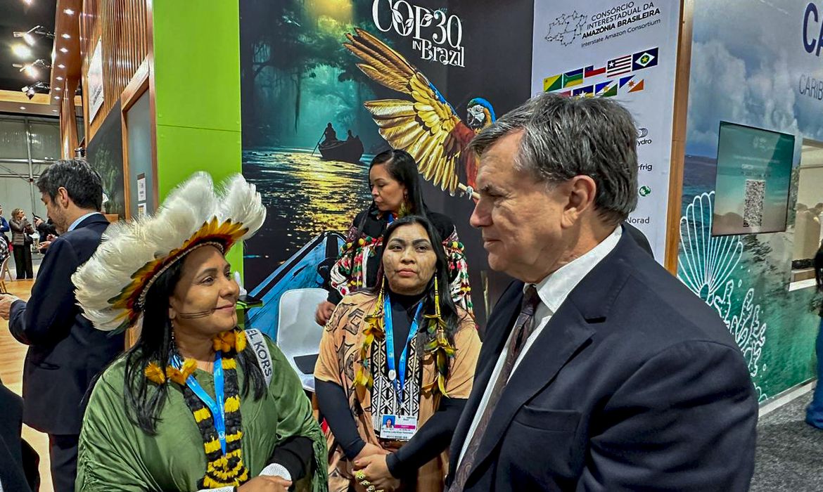 Brasília (DF) 15/11/2024 - Manuel Otero, diretor-presidente do IICA (d), durante cop 29 Azerbaijão Foto: IICA/Divulgação