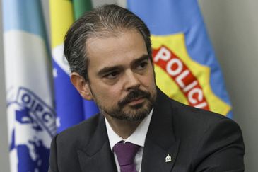 Marcelo Camargo/Agência Brasil Brasília (DF), 22/05/2025 - O secretário-geral da Interpol, Valdecy Urquiza, durante a abertura da 4ª Reunião da Interpol para Chefes de Polícia da América do Sul, que reúne chefes de Polícia da Argentina, Bolívia, Chile, Colômbia, Equador, Guiana, Peru, Suriname, Uruguai e Venezuela, além de autoridades da Interpol. Foto: Marcelo Camargo/Agência Brasil