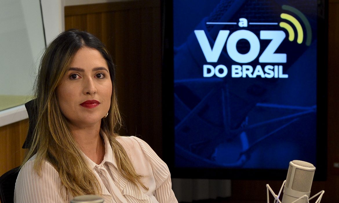 A presidente do Instituto do Patrimônio Histórico e Artístico Nacional (Iphan), Larissa  Peixoto, é entrevistada no programa A Voz do Brasil.