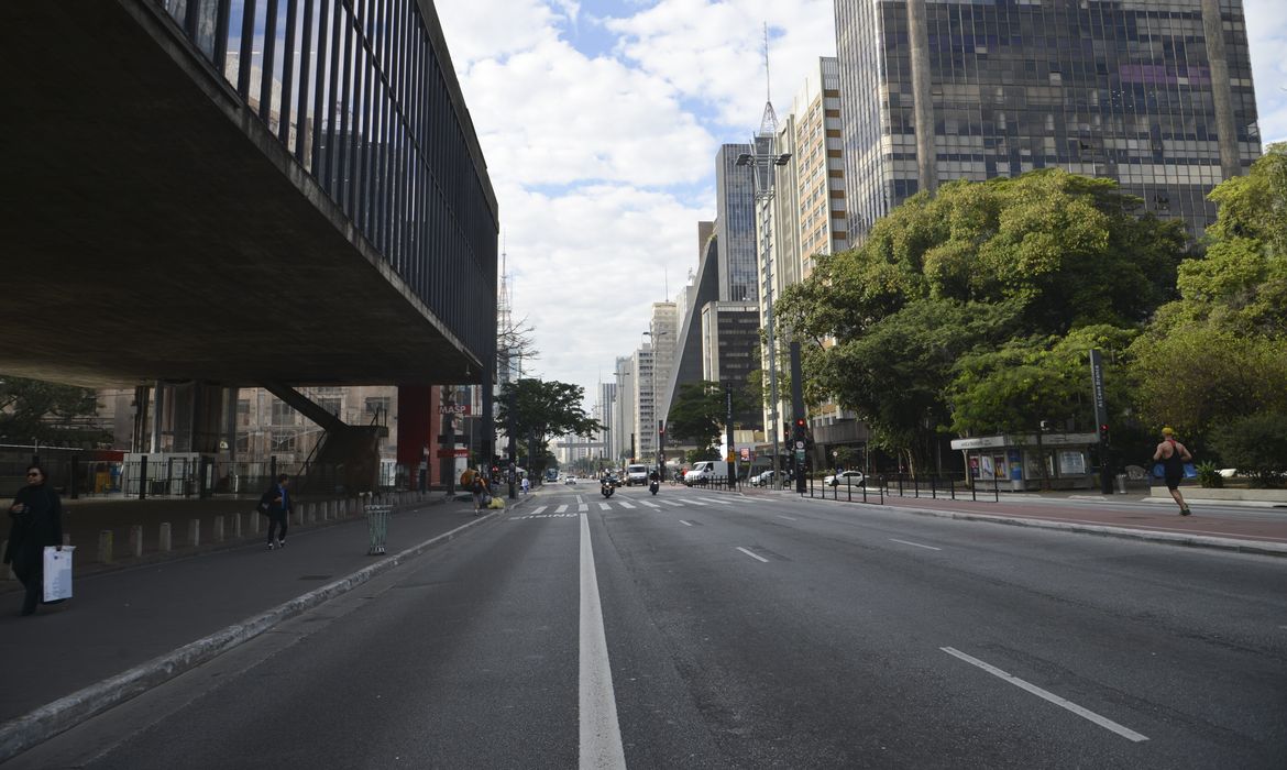 Movimento é menor nas ruas de São Paulo em dia de jogo da seleção