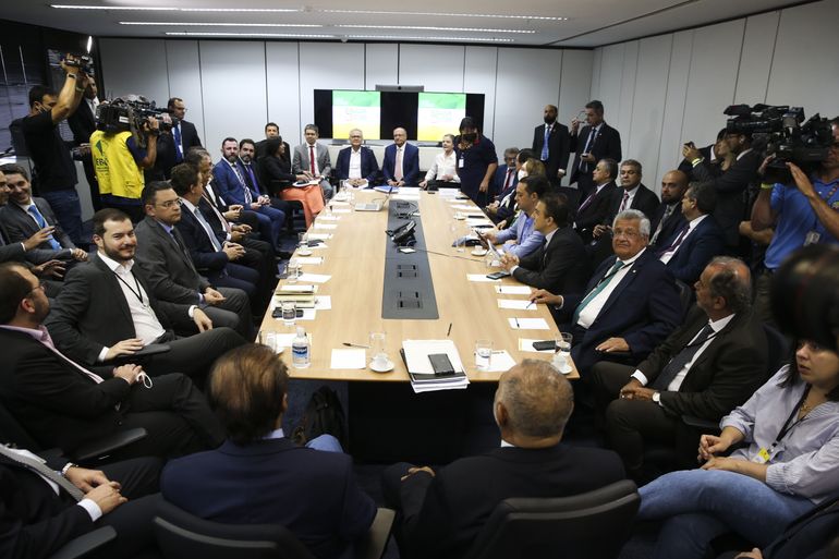 O vice-presidente eleito e coordenador do governo de transição, Geraldo Alckmin, participa da reunião ampliada do Conselho Político da Transição