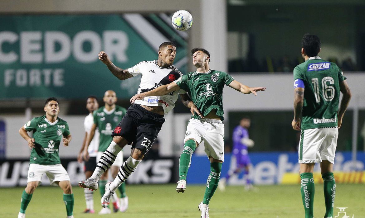 Goiás e Vasco empataram no estádio da Serrinha