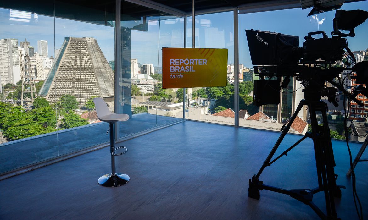 Estúdio de vidro da TV Brasil,  Empresa Brasil de Comunicação