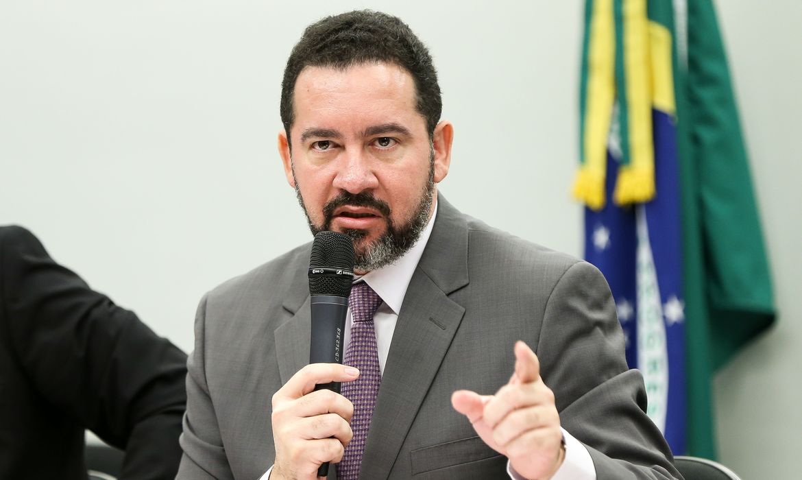 Brasília - O ministro do Planejamento, Desenvolvimento e Gestão, Dyogo Oliveira, participa de audiência pública na Comissão Mista de Orçamento (Marcelo Camargo/Agência Brasil)