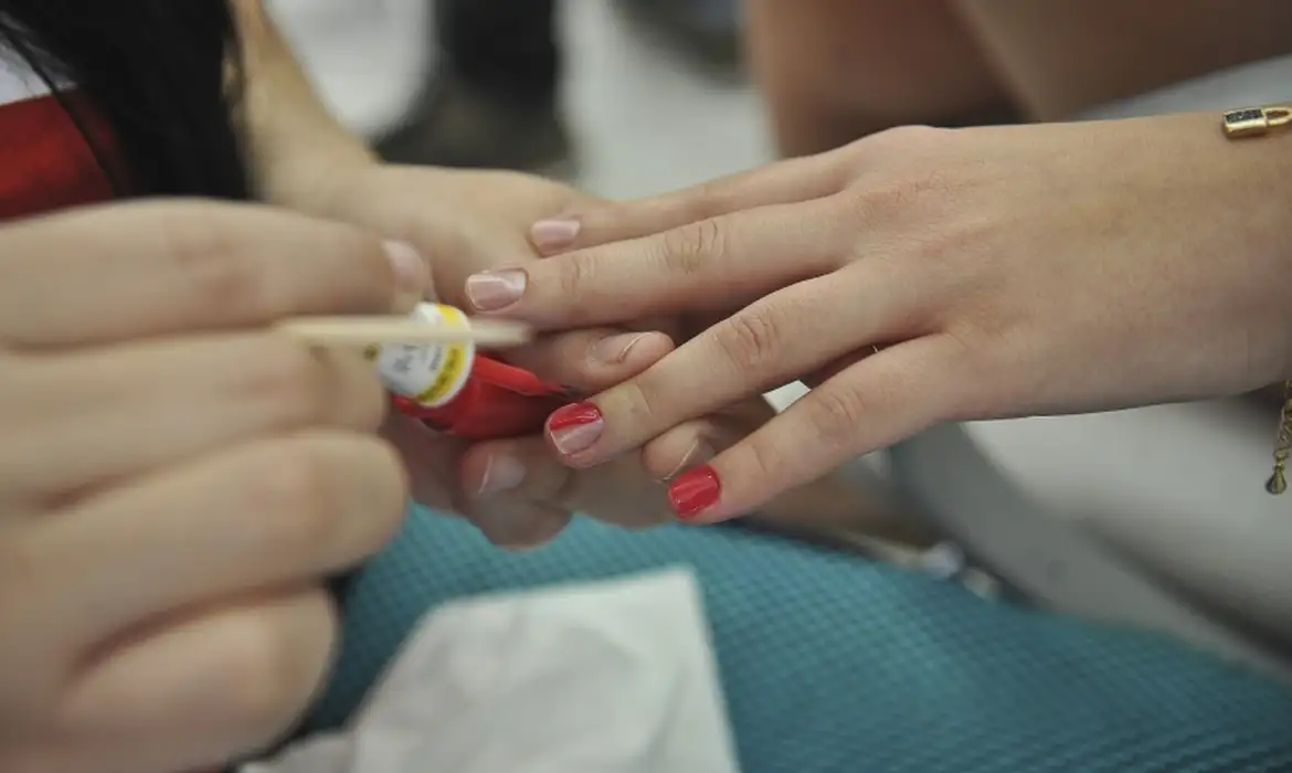 Elza Fiúza/Arquivo Agência Brasil Anvisa fixa regras para regularização de cosméticos