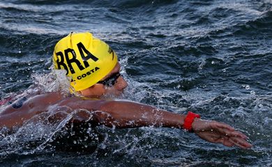 Guilherme Costa Cachorrão estreia na maratona aquática no Rio Sena, mas abandona prova na quarta volta - Olimpíada de Paris - em 09/08/2024