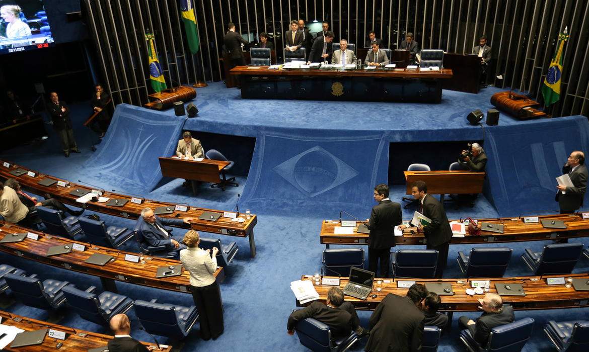 Senado aprova em segundo turno a PEC da Reforma Política