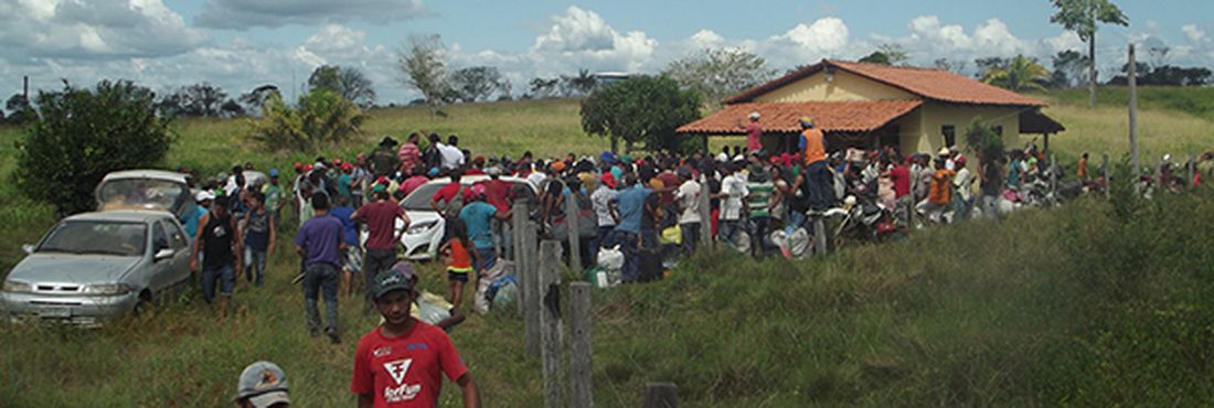Movimento dos trabalhadores rurais sem-terra ocupa fazenda no Pará
