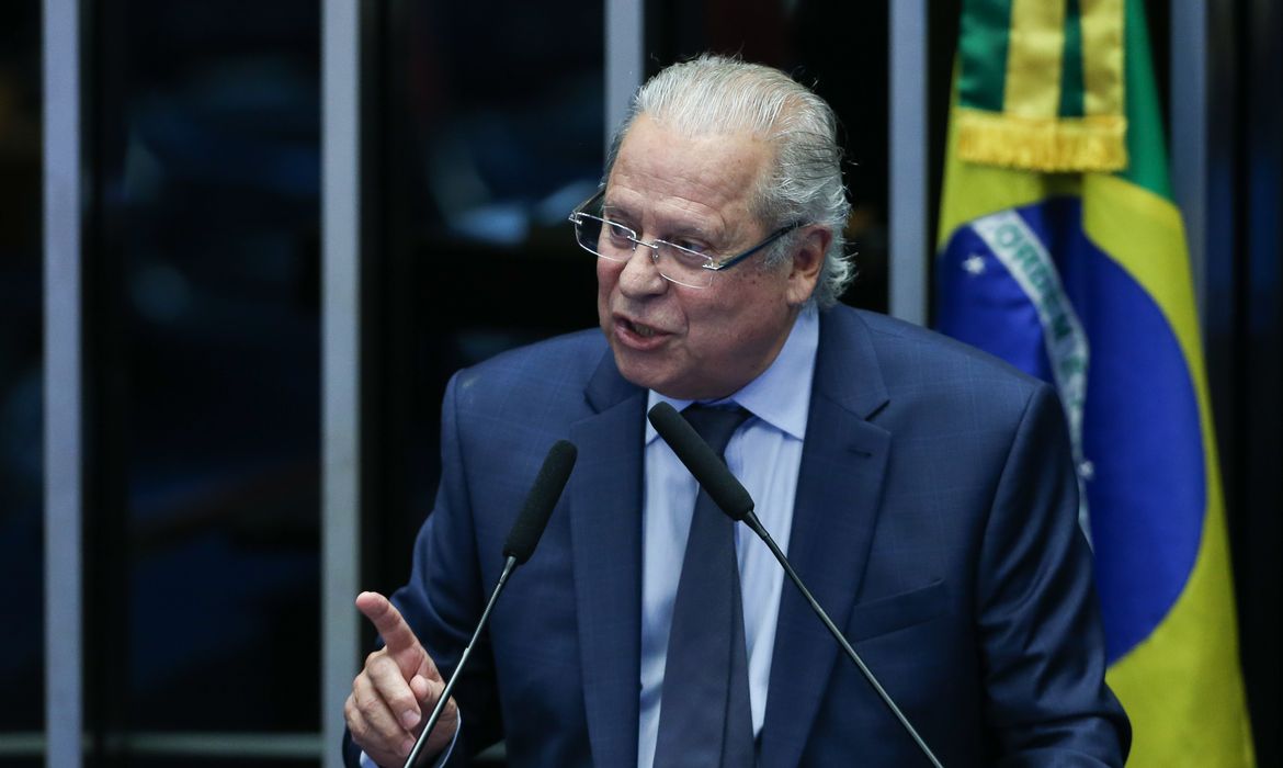 Brasília (DF) 02-04-2024  Sessão especial para celebrar a democracia brasileira. Ex-ministro José Dirceu, Maria Thereza Fontella Goulart e seu filho, João Goulart filho. Foto Lula Marques/ Agência Brasil