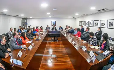 Haddad explica reforma do IR para centrais sindicais