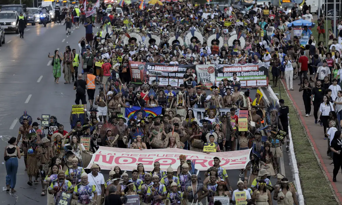 Indgenas alertam sobre cenrio global e cobram recursos e autonomia