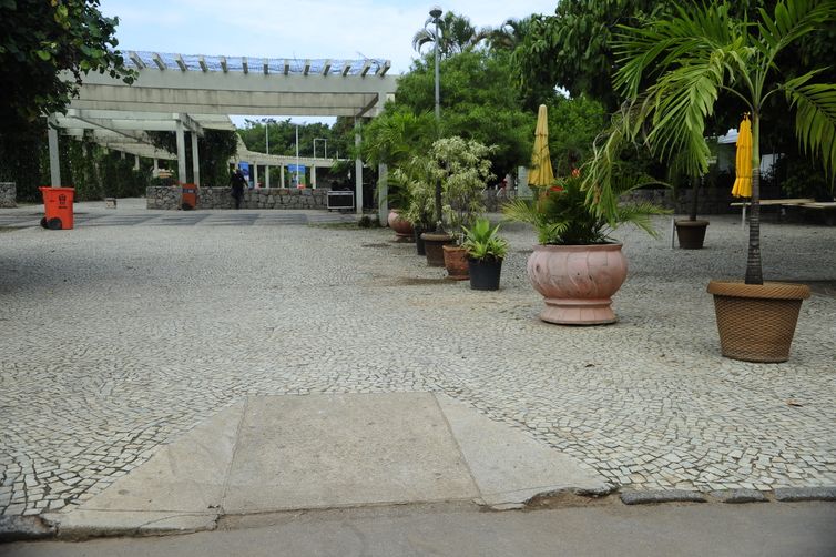 Pontos de acessibilidade no entorno da Lagoa Rodrigo de Freitas para os Jogos Paralímpicos Rio 2016. Rampas de acesso ao Parque dos Patins ( Fernando Frazão/Agência Brasil)