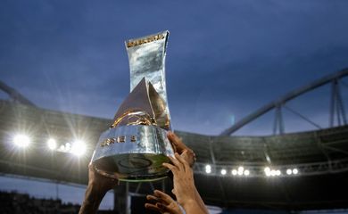 Série B - taça - troféu - Campeonato Brasileiro - futebol - CBF