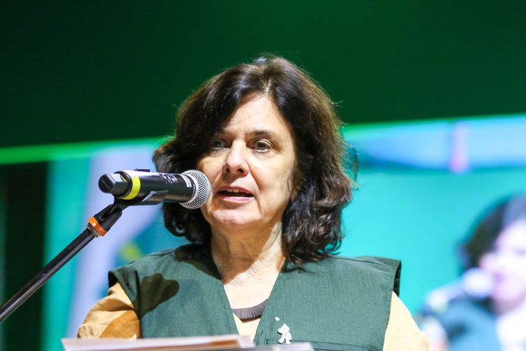 Brasília (DF), 14/08/2023 - A ministra da Saúde, Nísia Trindade, participa da cerimônia de acolhimento dos profissionais do Programa Mais Médicos para o Brasil. Foto: Wilson Dias/Agência Brasil