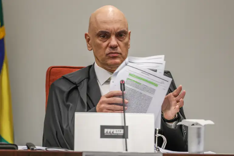 Brasília (DF), 10/06/2025 - O ministro do Supremo Tribunal Federal (STF) Alexandre de Moraes começa a ouvir os réus do núcleo 1 na ação da trama golpista, os interrogatórios ocorrerão presencialmente na sala de julgamentos da primeira turma da corte 
Foto: Valter Campanato/Agência Brasil
