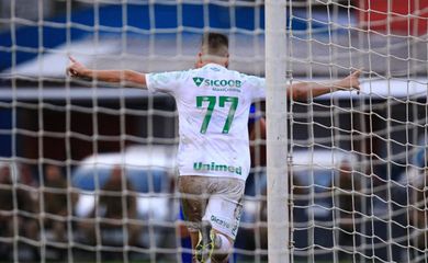 Márcio Cunha/ACF Chapecoense empata em 2 a 2 com Marcílio Dias e lidera com folga