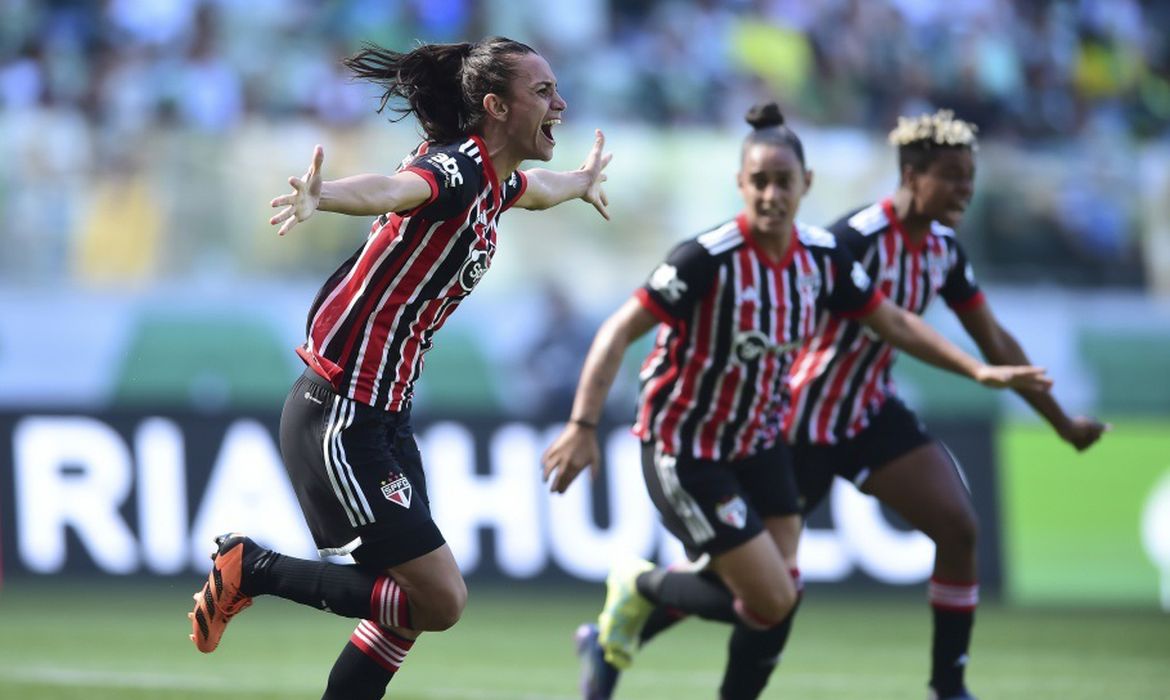 São Paulo (SP), 13/09/2024 - Jogadoras do time do São Paulo durante partida válida pelo Campeonato Brasileiro de Futebol Feminino - Séria A. Foto: CBF/Divulgação