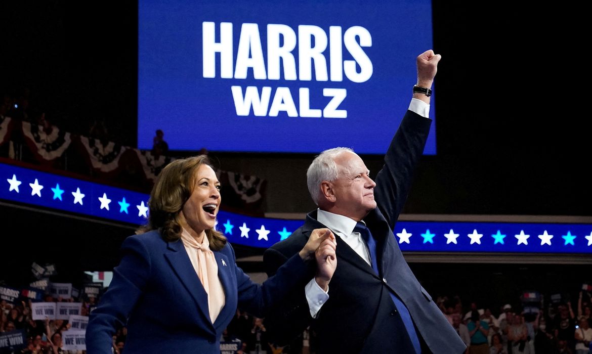 Kamala Harris apresenta Tim Walz como candidato a vice-presidente | Agência  Brasil