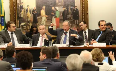 O ministro da Economia, Paulo Guedes, na Comissão de Constituição e Justiça (CCJ) da Câmara, debate a reforma da Previdência (PEC 6/19). 