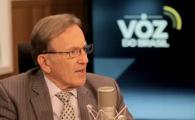 O presidente da ECT Floriano Peixoto, é o entrevistado do programa A Voz do Brasil.