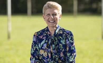 Debbie Hewitt é nomeada presidente da Federação de Futebol da Inglaterra - FA