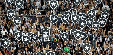 Torcida do Botafogo no Estádio Nilton Santos