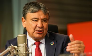 Brasília (DF) 15/10/2025 - O ministro do Desenvolvimento e Assistência Social, Família e Combate à Fome, Wellington Dias, dá entrevista ao programa Bom Dia, Ministro  Foto: Fabio Rodrigues-Pozzebom/ Agência Brasil