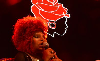 A cerimônia de abertura da 8ª edição do Festival Latinidades, em Brasília, teve como destaque show da cantora Elza Soares (Marcello Casal Jr/Agência Brasil)