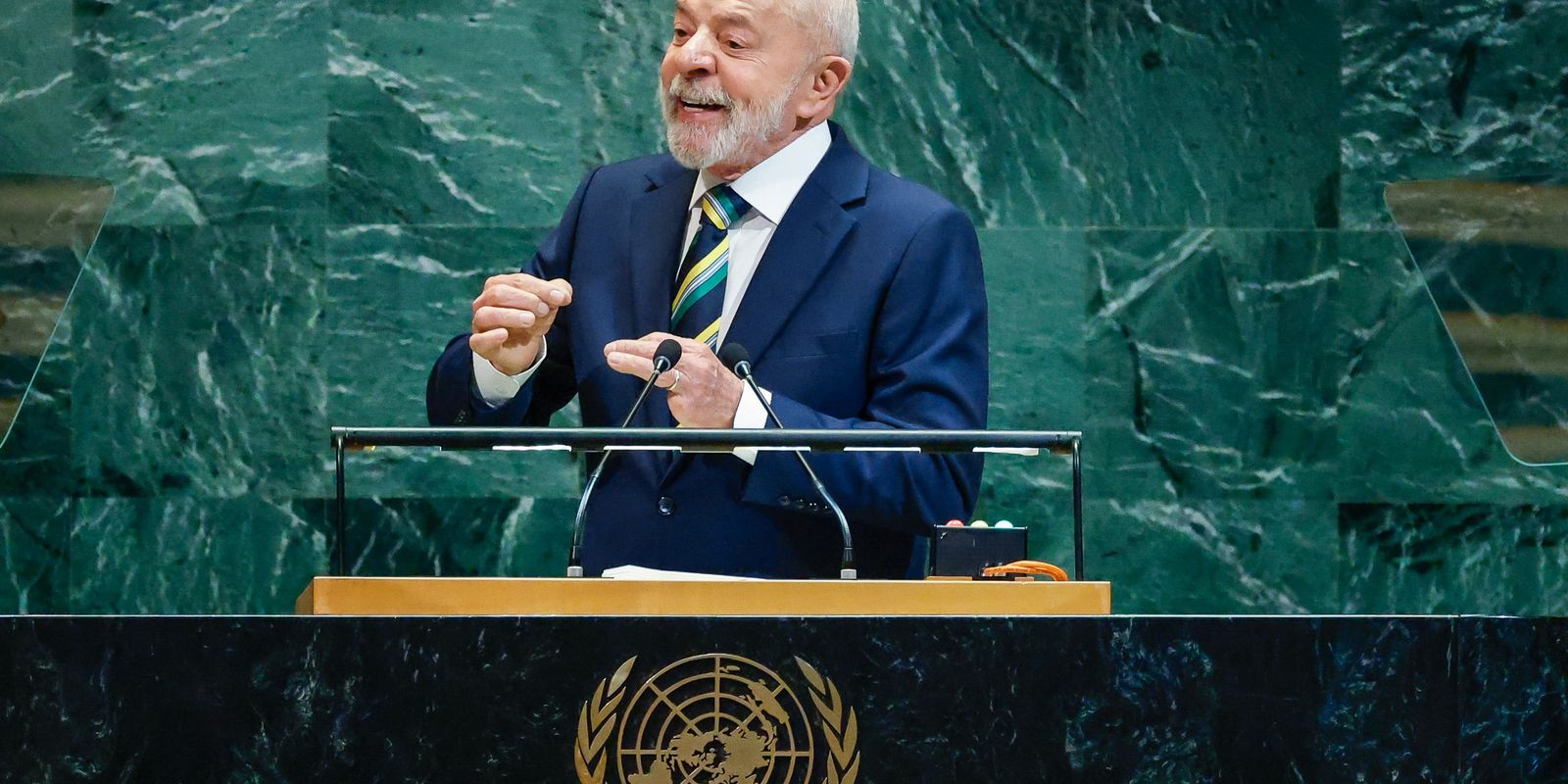 Lula critica sanções e diz que Brasil resiste na defesa da democracia