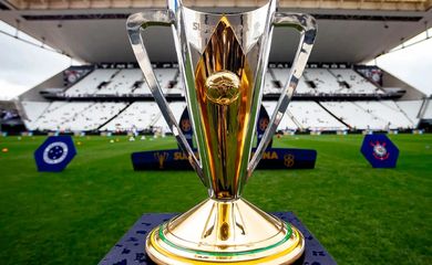 Brasília (DF), 07/03/2025 - Troféu da Supercopa Feminina de Futebol. Foto: Staff Images/CBF